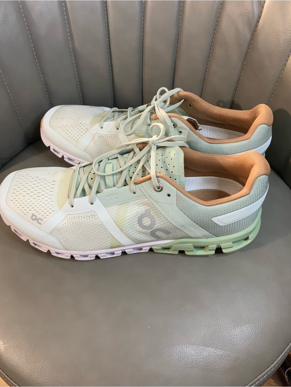 On Running Women's Mint Green Athletic Sneakers with Peach Accents - Picture 2 of 5